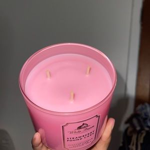 Bath & body works candles (3)